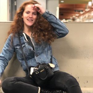 Meet your Posher, Hannah